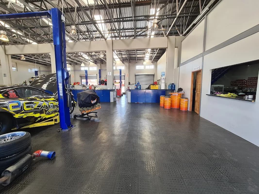 Clive's Auto Clinic in Klerksdorp CBD