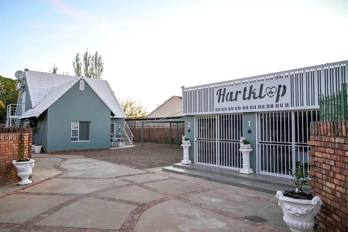 Hartklop Guest House in Monument Heights