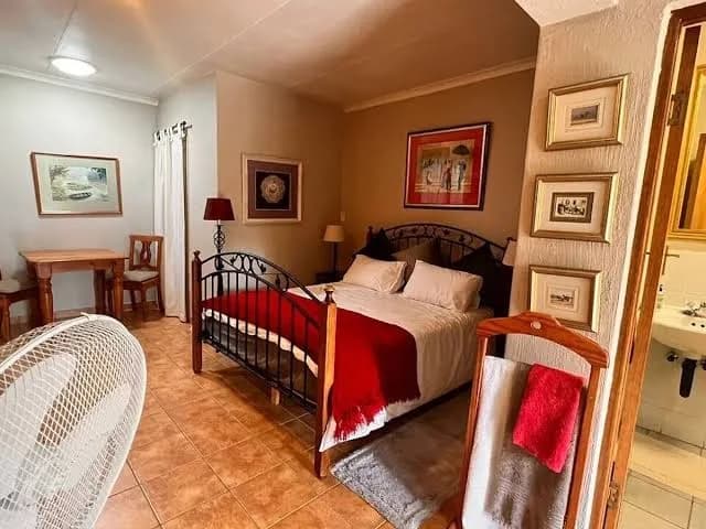 Oaktree Guest House in Fourways