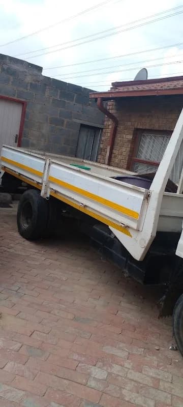 Tembisa truck hire and goods delivery in Birch Acres