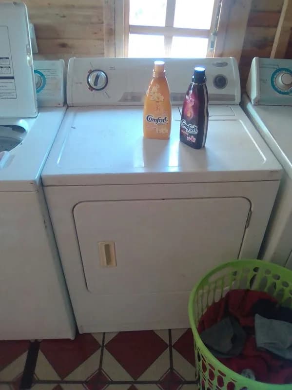 Neo's Laundry in Florida