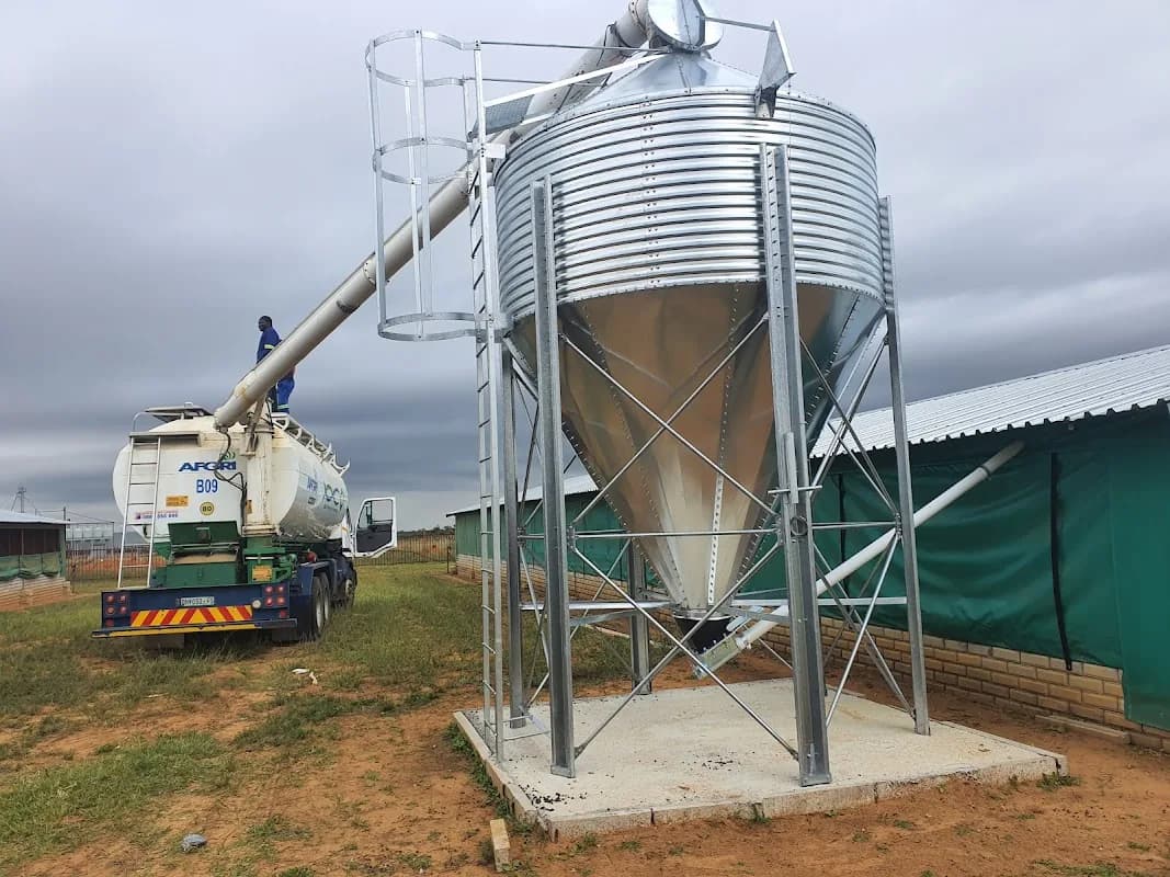 DIHOAI CHICKEN FARMING in Riebeeckstad