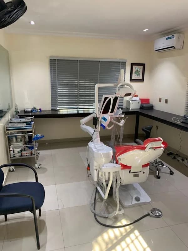 AMARA MEDICARE (Eye . Dental . ENT) Lekki in Awolowo Road