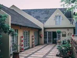 Amoris Guest House-Waterkloof Ridge in Waterkloof