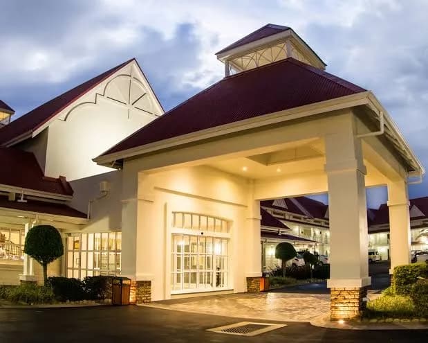 Courtyard Hotel Gqeberha in Gqeberha CBD