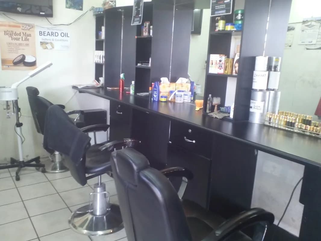 Naseeb Hair Salon in Johannesburg CBD