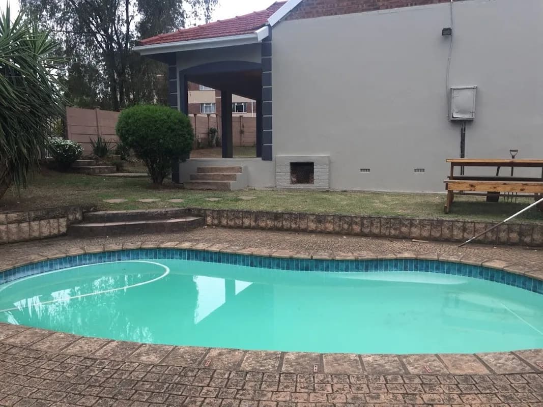 Zendalo Guest House & Events Center in Scottsville