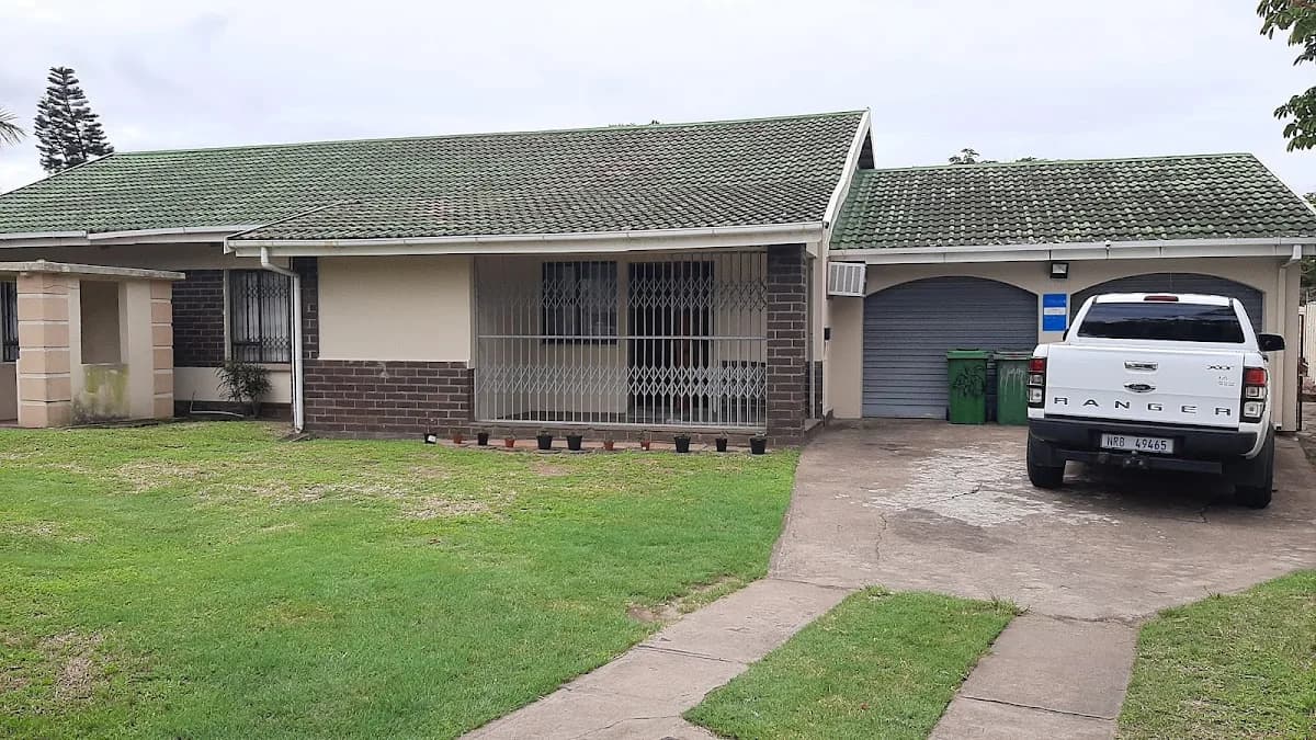 First Class Guest House in Arboretum