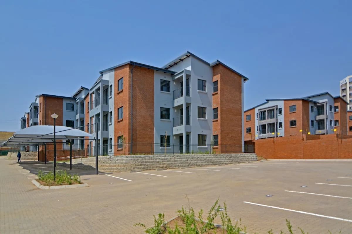 Cussonia Central Complex - Midrand. in Grand Central