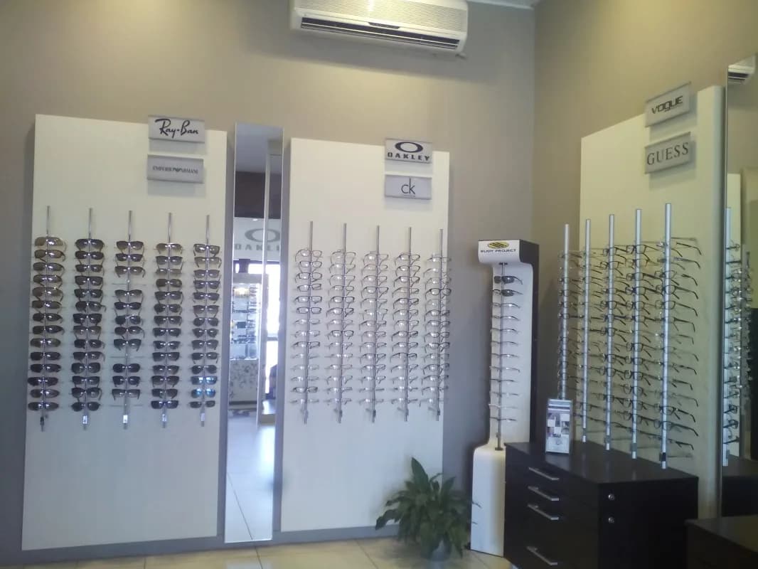 Urban Eyes Optometrists in Fourways