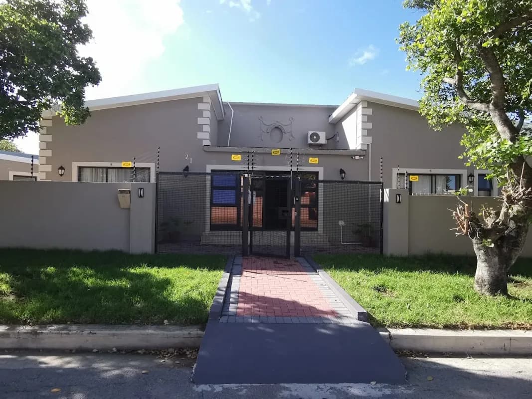 Lucolo Palace B&B East London in East London CBD