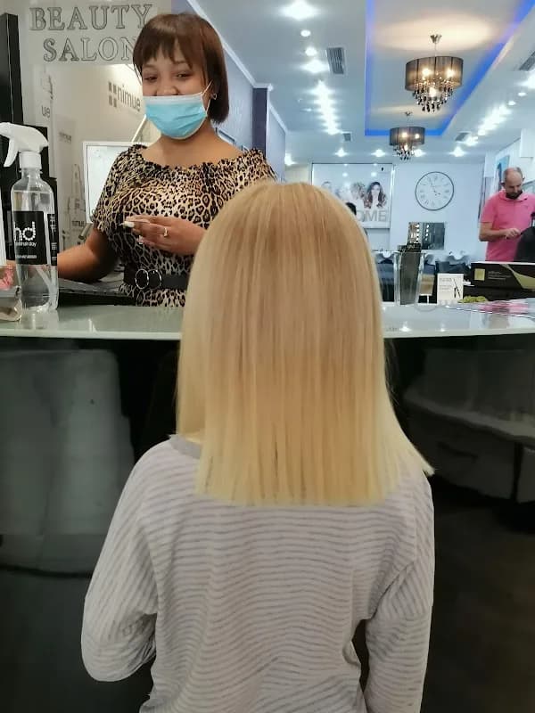 Tosca Salon Tyger Valley in Tyger Valley