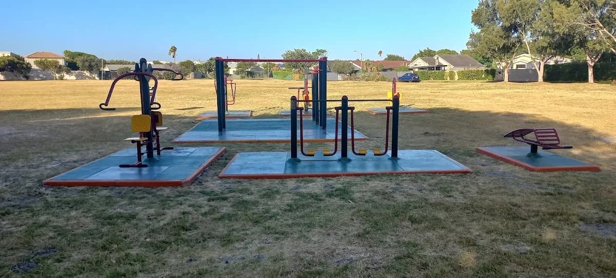 Apollo Park Gym in Tokai