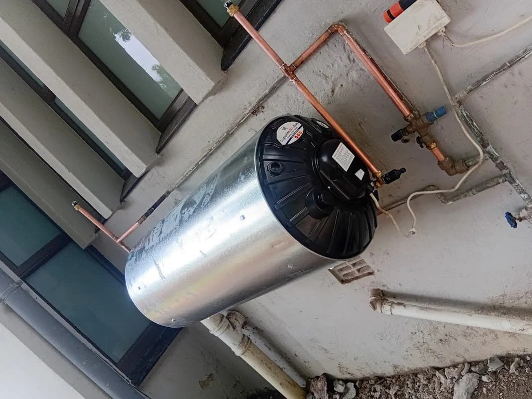 Mtshikwa plumber in Bendor