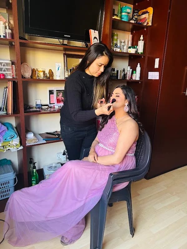 Magic Touch(Makeup,Hair&Beauty) in Paulshof