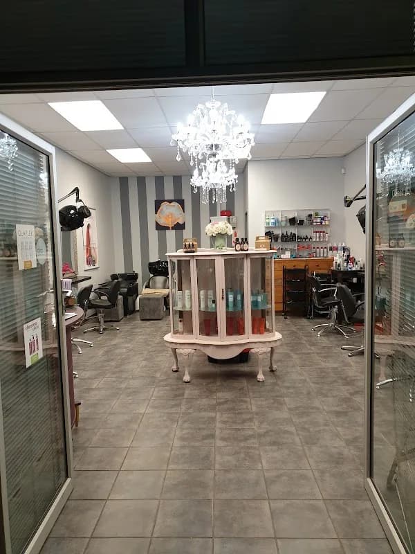 Piatra's Hair Design in Worcester CBD