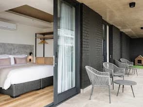 Home Suite Hotels Station House in Sea Point
