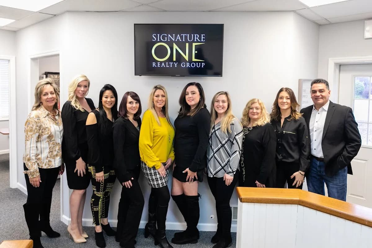 Signature ONE Realty Group in GlobalFoundries / Malta