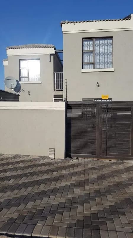 Students accommodation Valor in Pimville