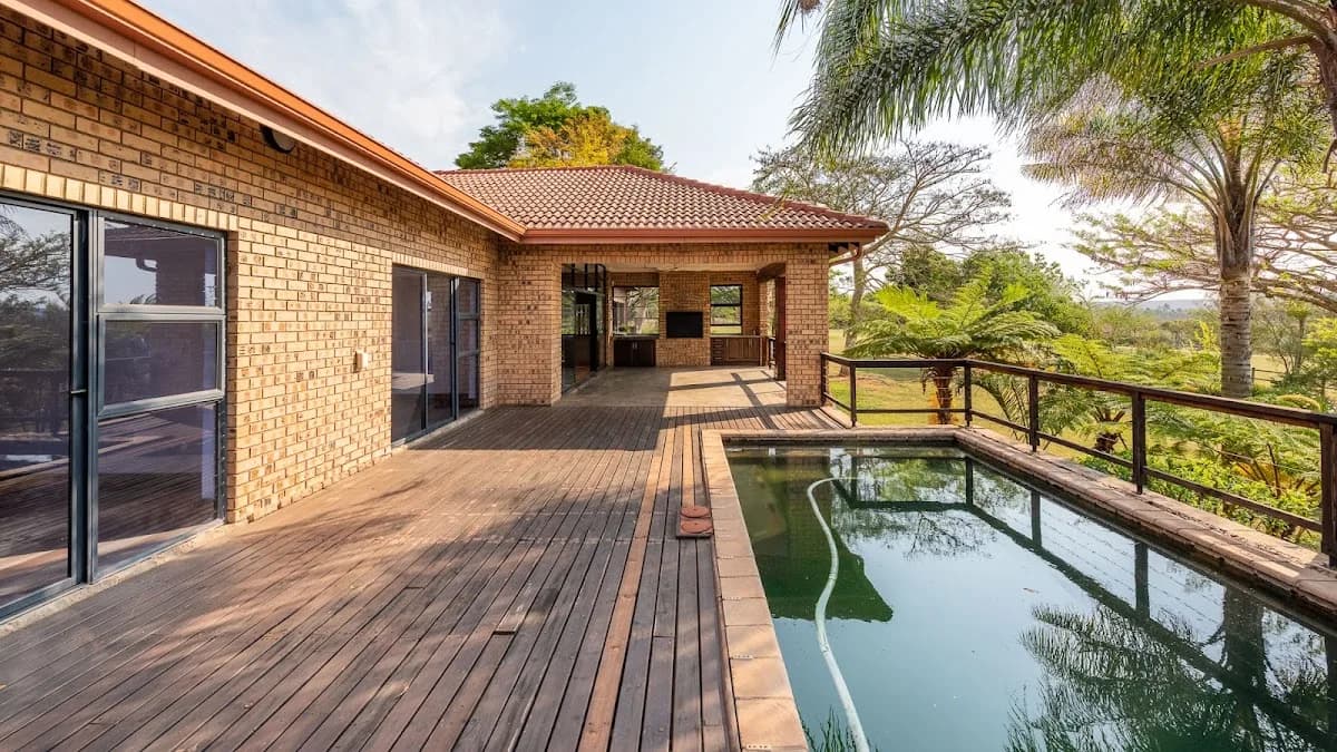 Kim Pascoe, White River Property Practitioner, Chas Everitt, Lowveld in White River