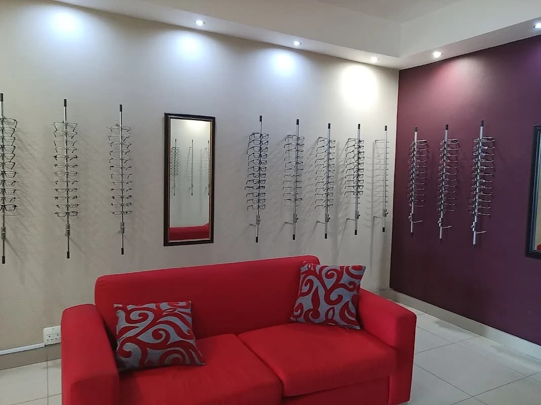 Single Vision Optometrist in Parow