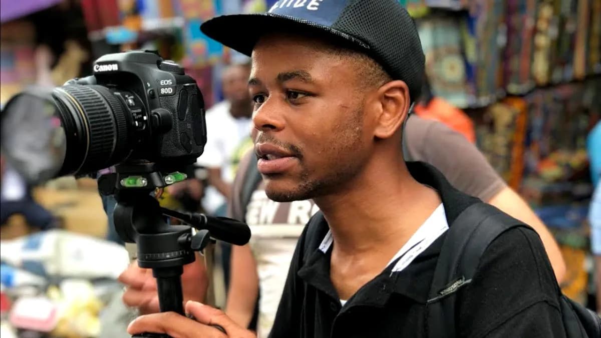 Lindo Dube Videography Services in Dobsonville