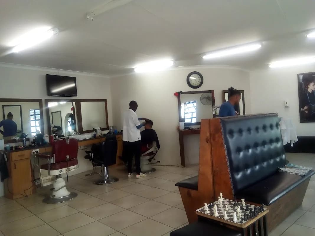 Tony's Barber Shop in Die Boord