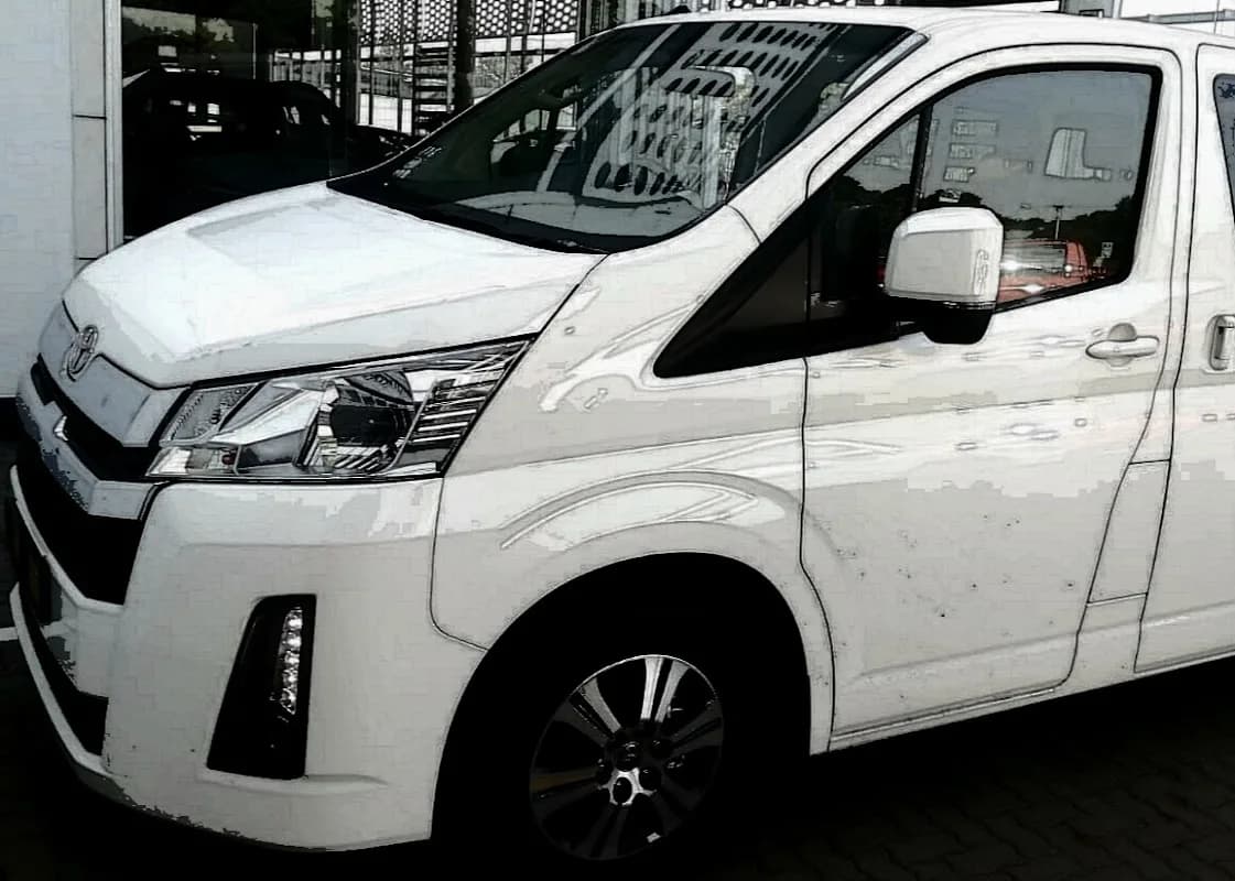 Dinakanyane car rental in Pretoria CBD