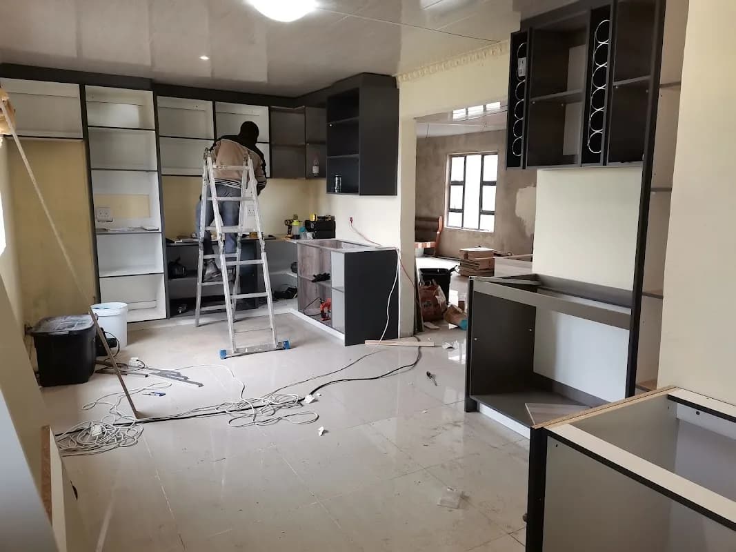 Ngwenya built-inz in New Germany