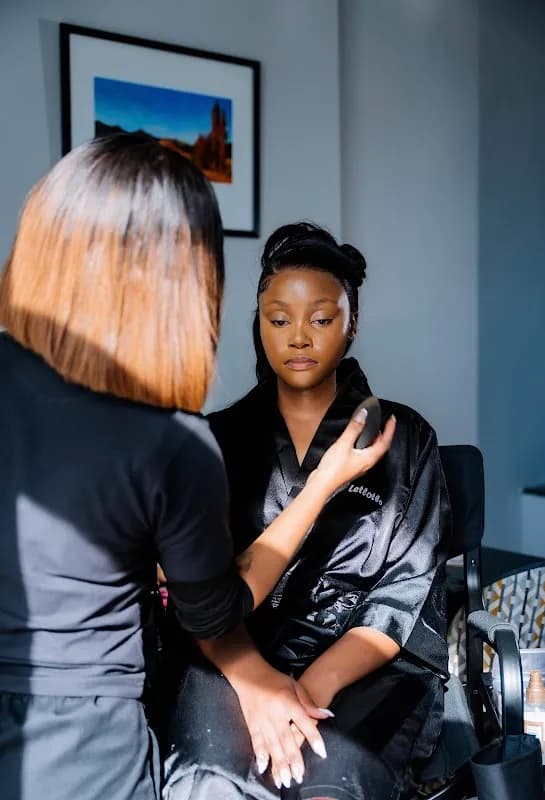 Center Stage Beauty Bar in Hatfield