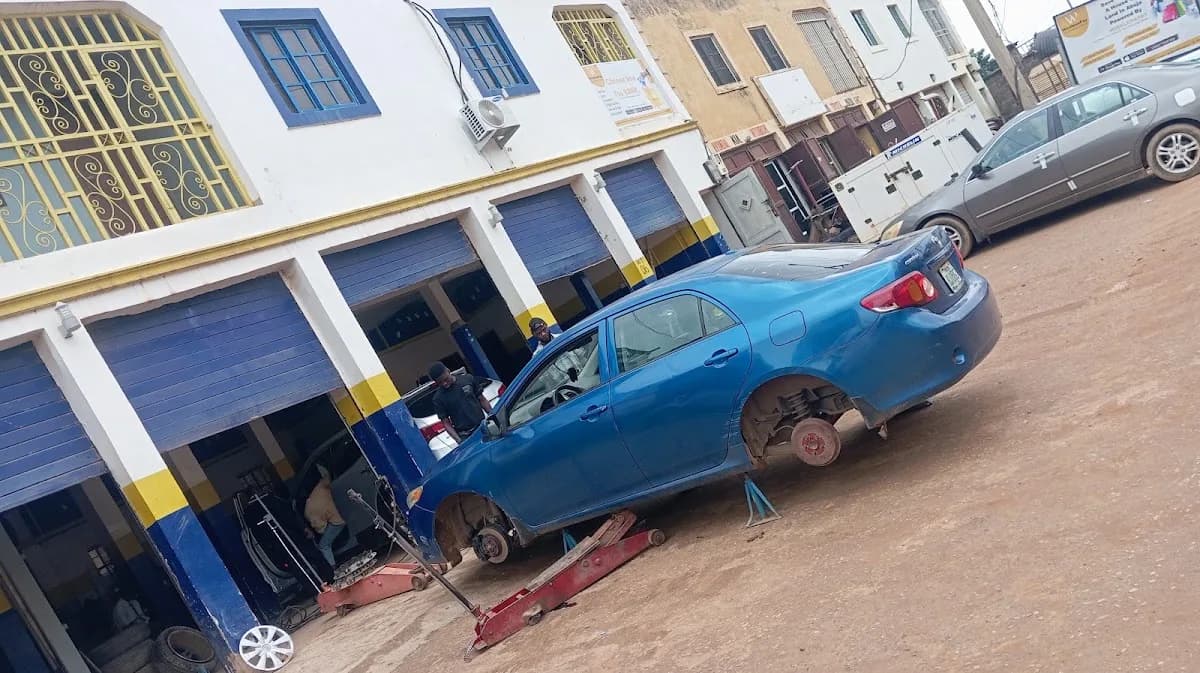 CHRIS BEST AUTOMOBILE in Kabusa