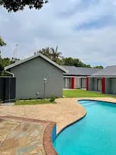 473 On Cliff in Waterkloof