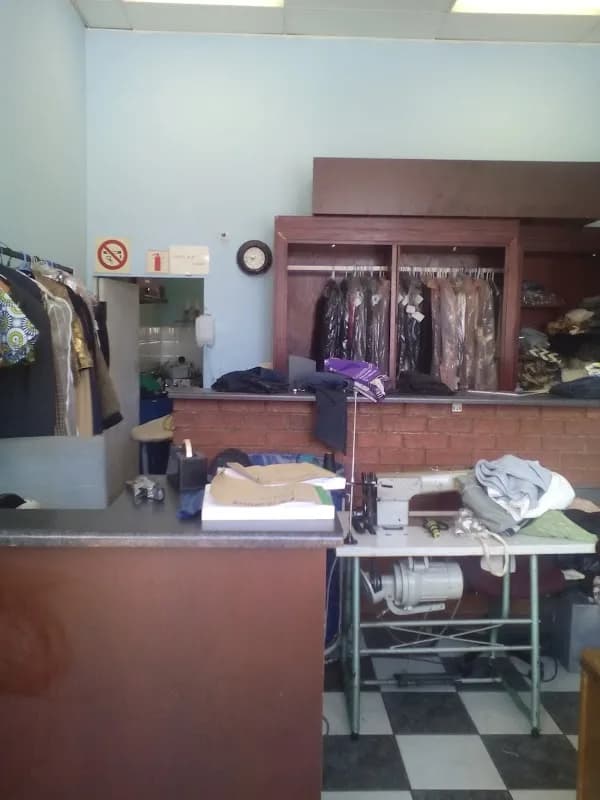 Bra Sam Dry Clean in Melville
