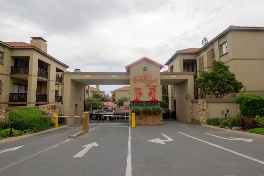 Propertyzz.Com in Alexandra