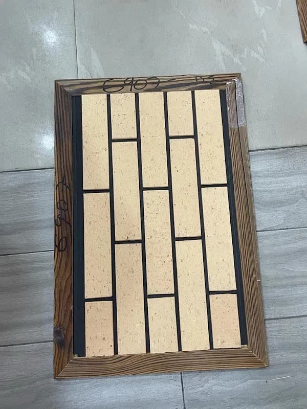KOTEK BRICK TILES in Dei-Dei