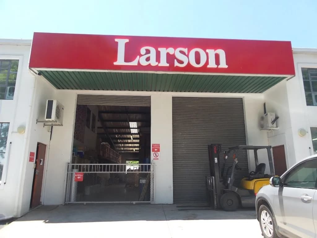 Larson in Umhlanga