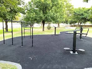 Outdoor gym in Gardens