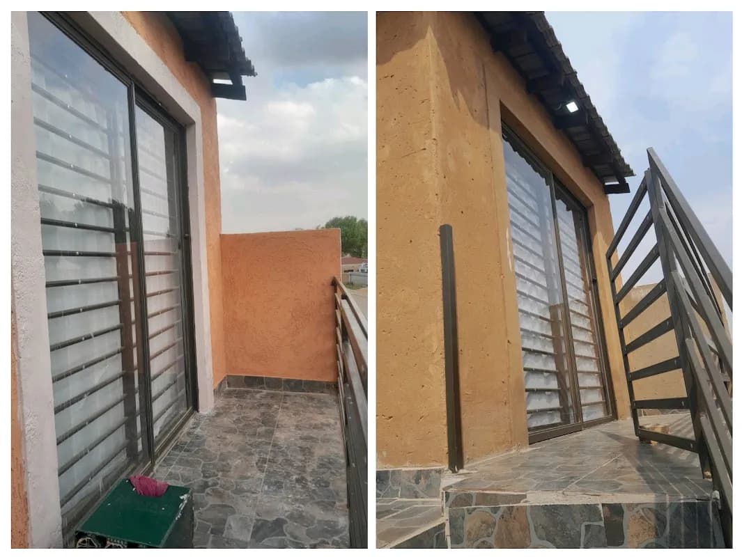 Dikomane homes in Dobsonville