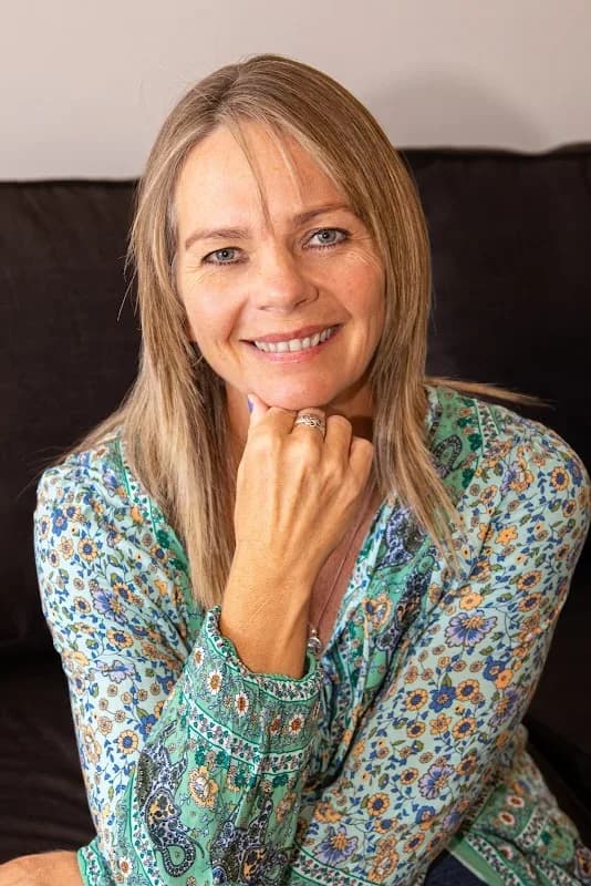 Kate Crosson Counselling: Embrace Changes in Hillcrest