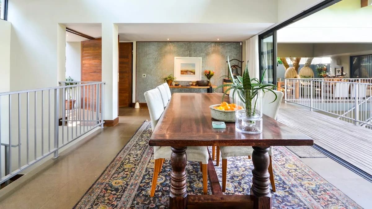 Interior Edge in Salt Rock