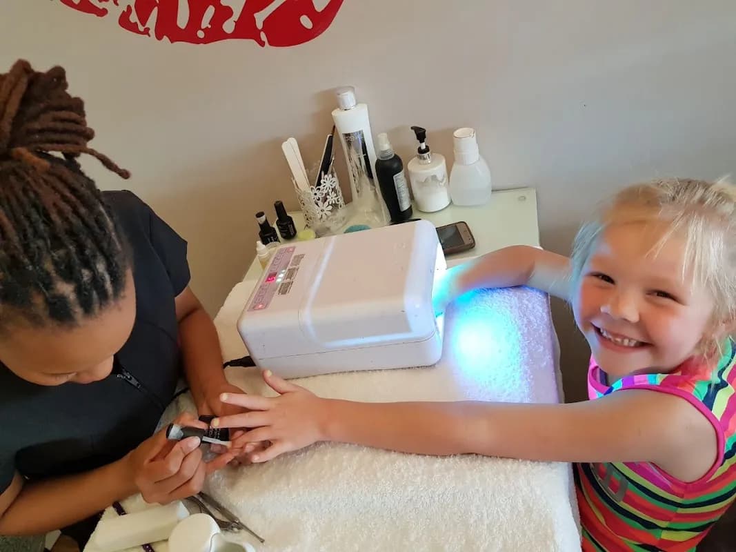 Plush Nail Bar in Hatfield