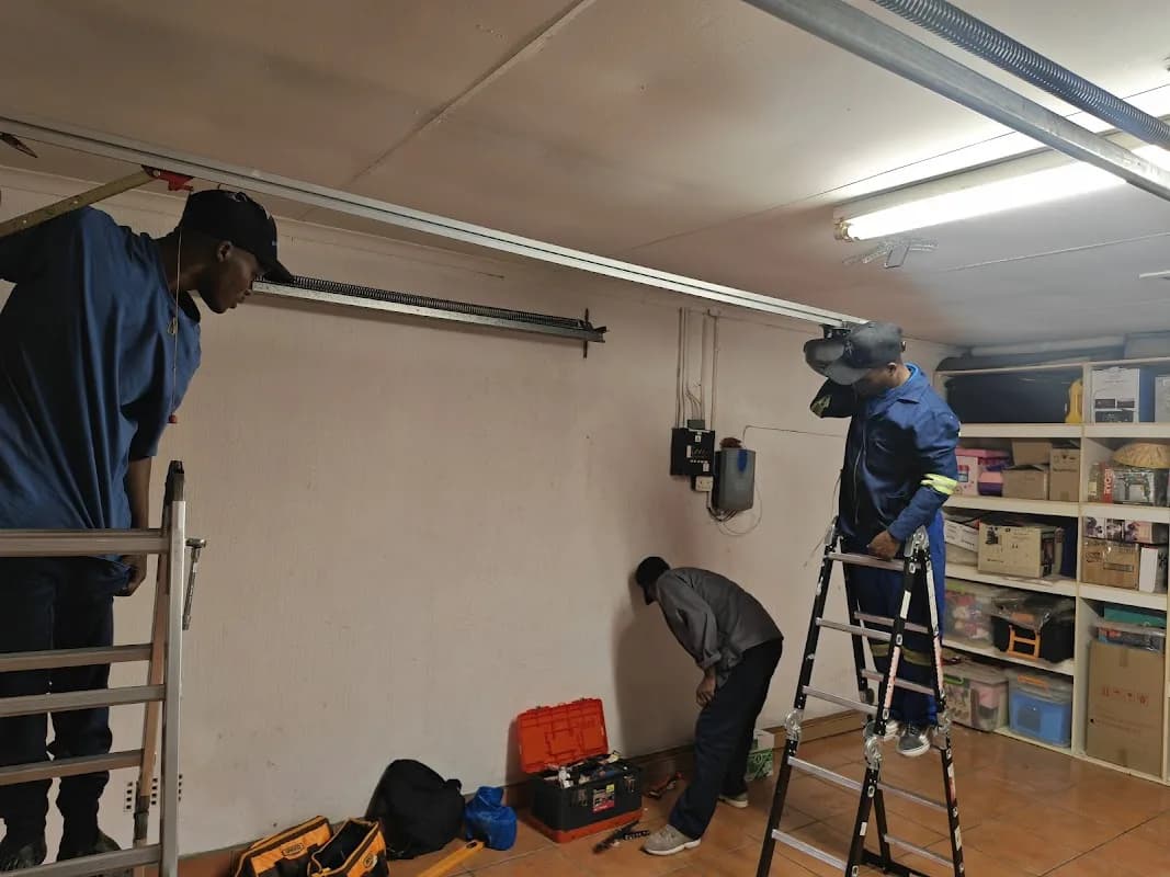 We Fix It All Handyman services: tiler, painter, plumber, electrician, alarms, gates, cctv rapairs in Craighall