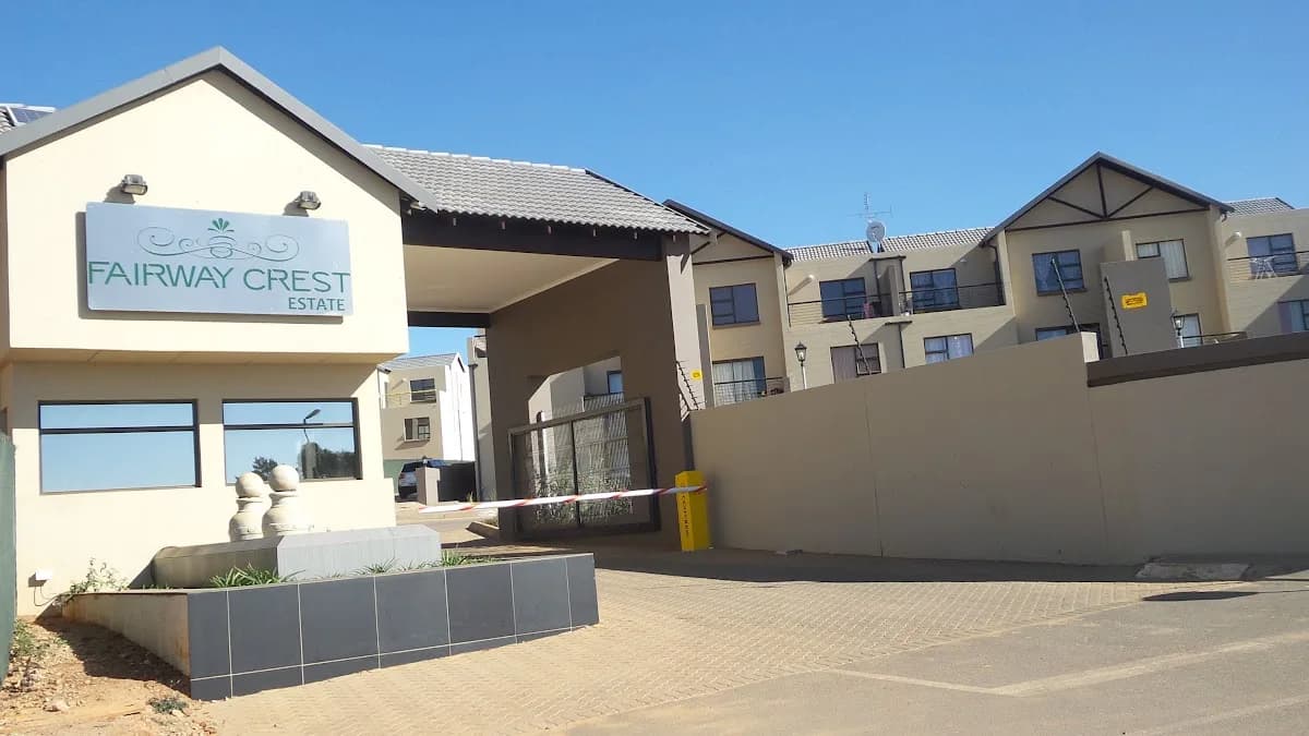 Fairway Crest Estate. in Ruimsig