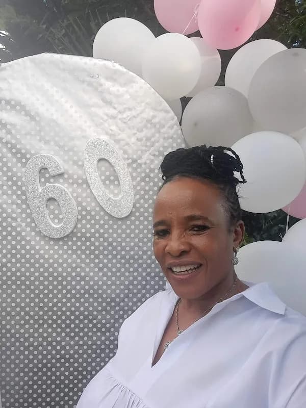 Connie’s Magic Hair Studio. in Pimville