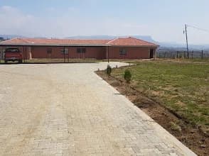 Twilight Breeze Lodge in Phuthaditjhaba CBD