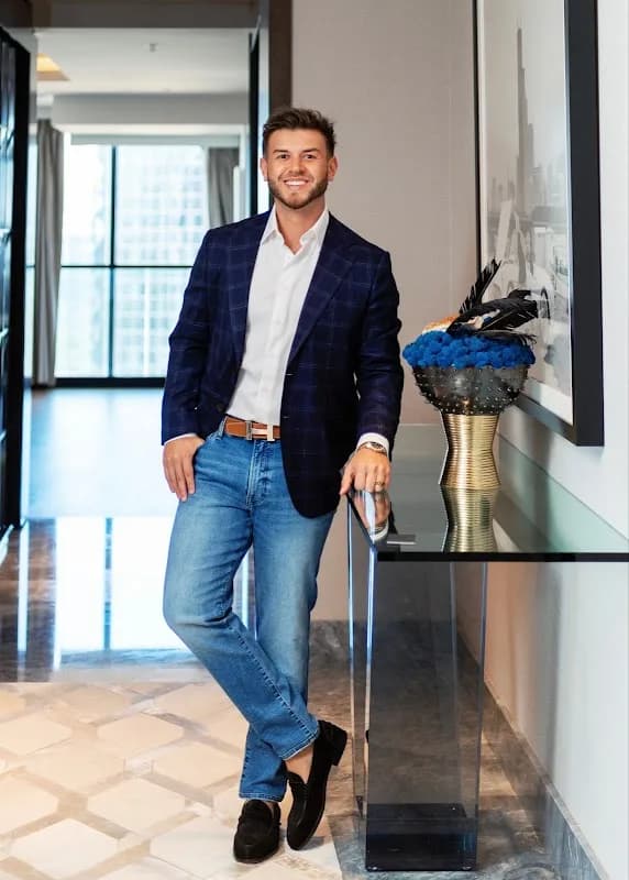 Chase Duran Dallas-Fort Worth Realtor in Downtown Dallas