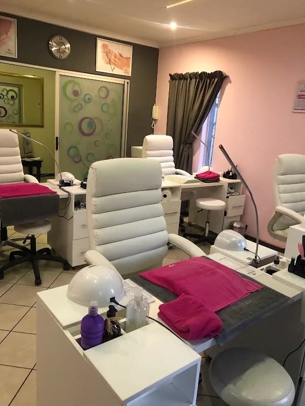La-Lah Nails & Beauty in Garsfontein