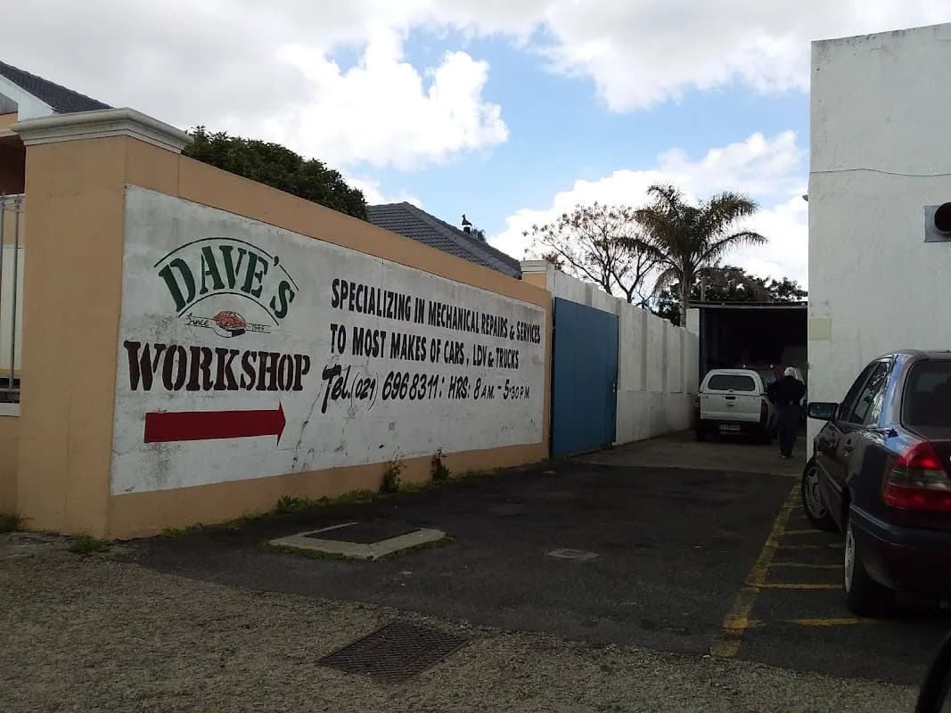 Dave’s Workshop in Langa