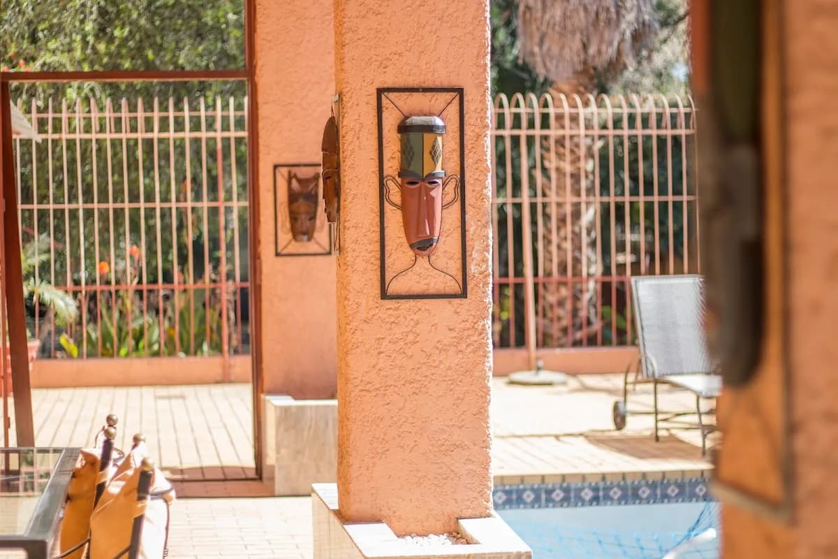 RAVINALA GUEST HOUSE in Houghton