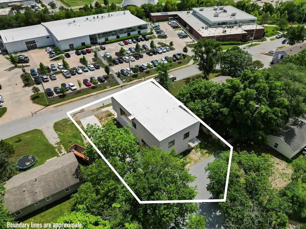 1 Percent Lists Arkansas Real Estate in Bentonville / Walmart HQ